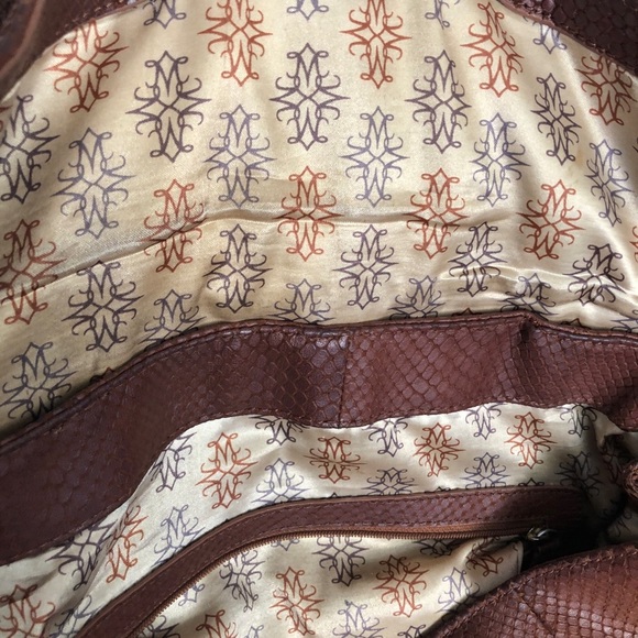 Johnston & Murphy leather snakeskin brown purse with brass accents - Picture 5 of 9